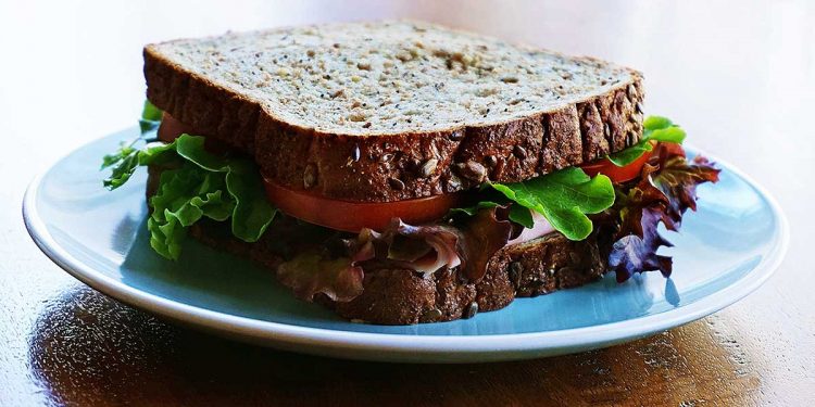 Brown Bagging It: Pack Your Lunch and Save Money