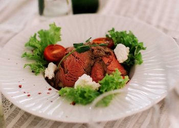 How To Plan A Delicious And Affordable Wedding Menu