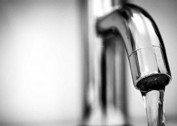 The ideal water temperature for a water heater should be set around 120 degrees Fahrenheit (48 Celsius)