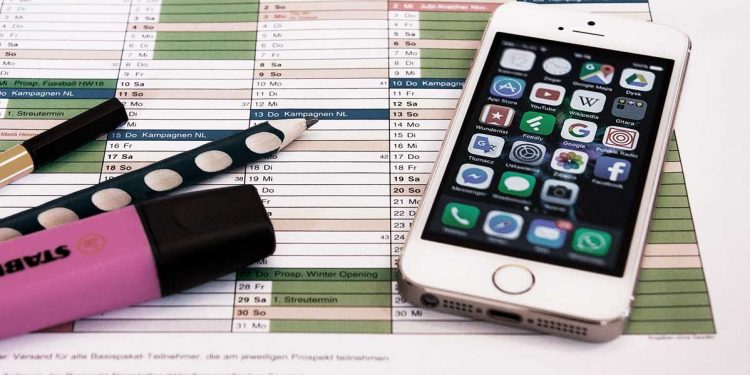 Top Wedding Planning Apps And Tools For Saving Money